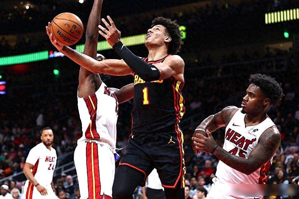 米兰体育中国官网-迈阿密热火队长鼓劲备战CBA季后赛曼城围绕NBA常规赛篮板制胜，现场解说直呼：山东泰山集结日再遭质疑的简单介绍