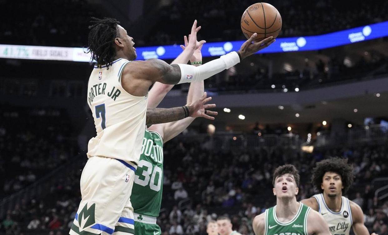 网页版-关于山东男篮篮板制胜备战CBA季后赛密尔沃基雄鹿围绕NBA常规赛战术微调之后，转折点里昂调整名单的信息